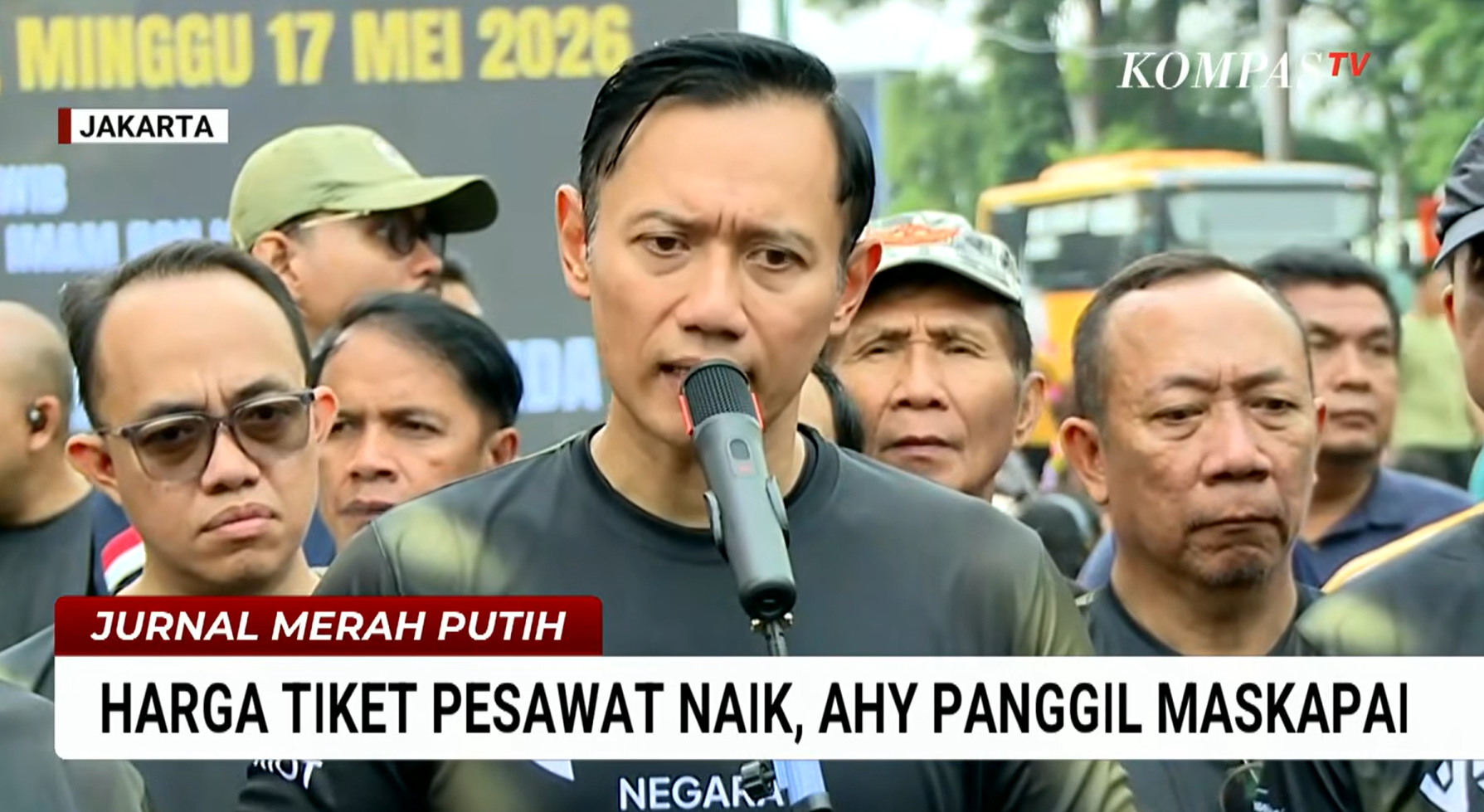 harga tiket pesawat meroket AHY koordinasi Kemenhub