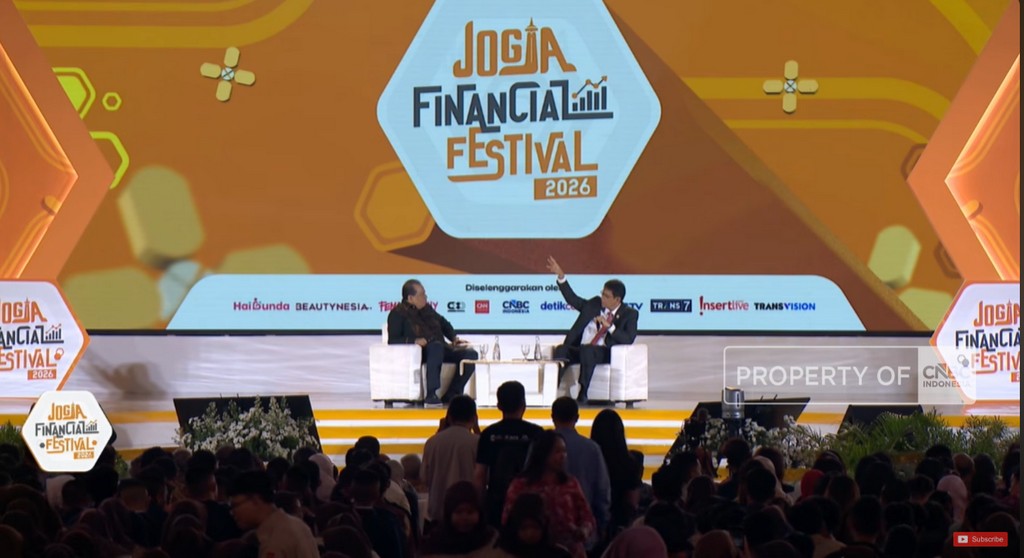 Menkeu Purbaya Yudhi Sadewa berdialog dengan Chairul Tanjung di Jogja Financial Festival 2026 JEC Bantul Yogyakarta 22 Mei 2026